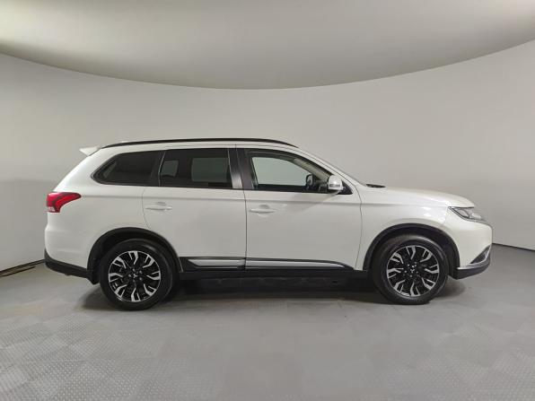 Mitsubishi Outlander III Рестайлинг 3 с пробегом 2022 года, цена 1 949 000 рублей, 204156 км, внедорожник, Автокод Объявления