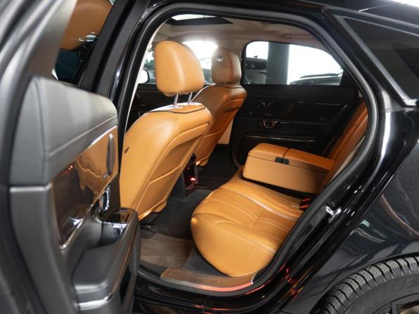 Jaguar XJ IV (X351) Рестайлинг с пробегом 2017 года, цена 2 777 000 рублей, 90010 км, седан, Автокод Объявления
