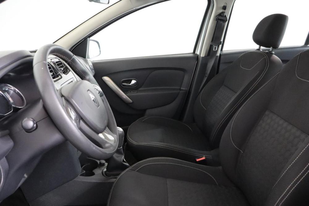 Renault Logan II Санкт-Петербург  - изображение 8