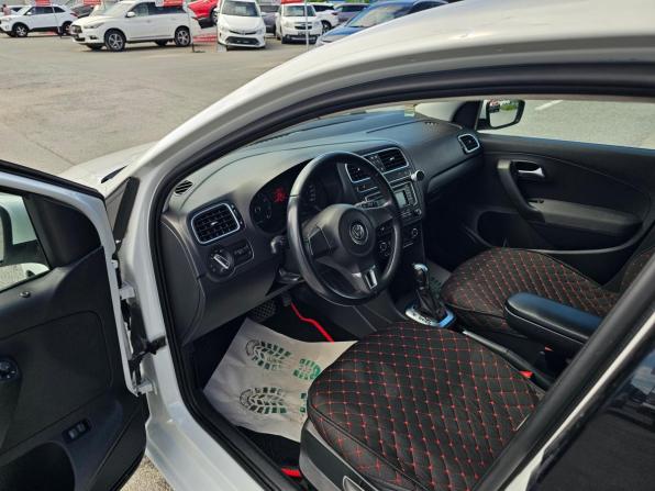 Volkswagen Polo V с пробегом 2014 года, цена 947 000 рублей, 91301 км, седан, Автокод Объявления