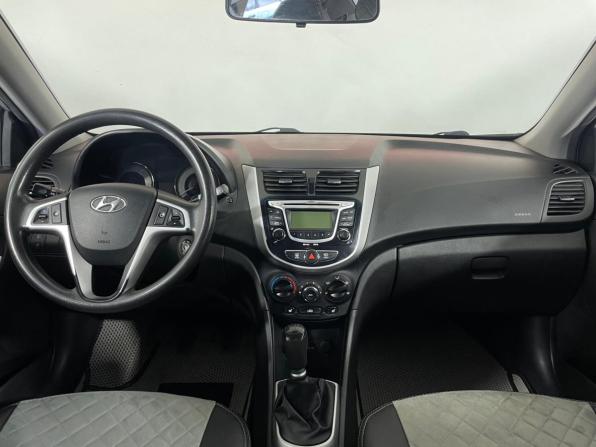 Hyundai Solaris I с пробегом 2011 года, цена 692 000 рублей, 168722 км, седан, Автокод Объявления