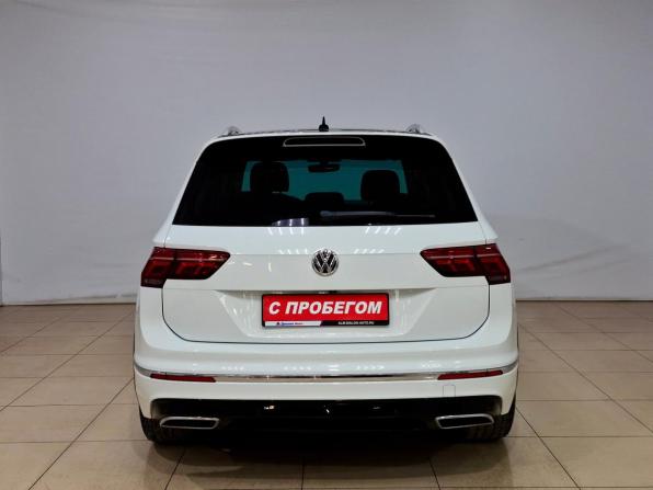 Volkswagen Tiguan II с пробегом 2018 года, цена 3 200 000 рублей, 77405 км, внедорожник, Автокод Объявления