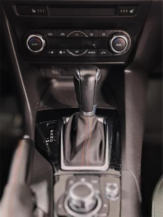 Mazda 3 III (BM) с пробегом 2015 года, цена 1 355 000 рублей, 102431 км, седан, Автокод Объявления