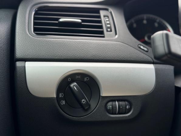 Volkswagen Jetta VI с пробегом 2012 года, цена 1 150 000 рублей, 91605 км, седан, Автокод Объявления