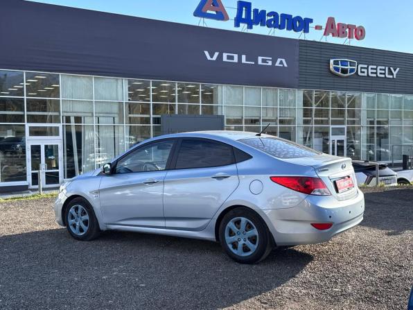 Hyundai Solaris I с пробегом 2012 года, цена 595 000 рублей, 190666 км, седан, Автокод Объявления