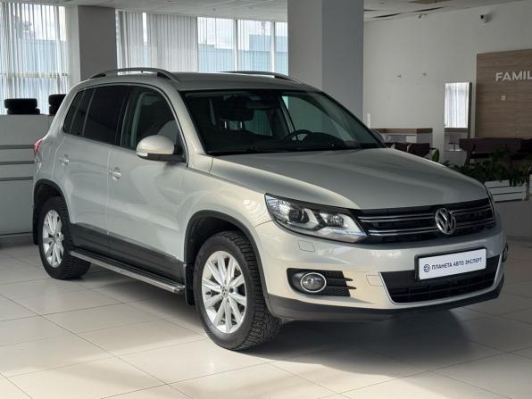 Volkswagen Tiguan I Рестайлинг с пробегом 2012 года, цена 1 099 000 рублей, 269330 км, внедорожник, Автокод Объявления