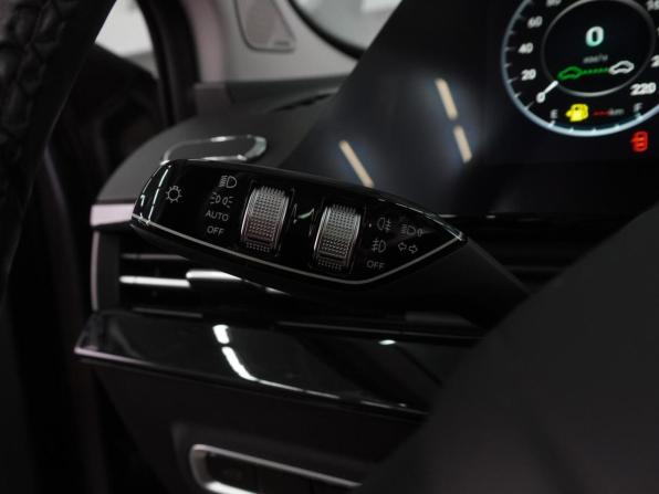 Omoda C5 I с пробегом 2022 года, цена 1 849 000 рублей, 45477 км, внедорожник, Автокод Объявления