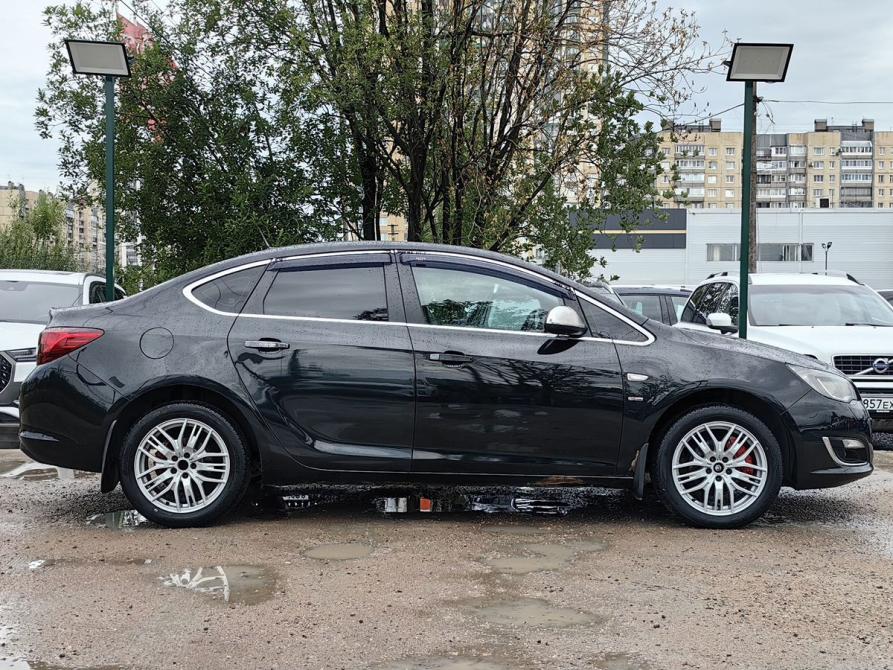 Opel Astra J Рестайлинг Санкт-Петербург  - изображение 4
