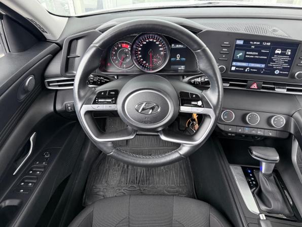 Hyundai Elantra VII (CN7) с пробегом 2021 года, цена 2 099 000 рублей, 38000 км, седан, Автокод Объявления