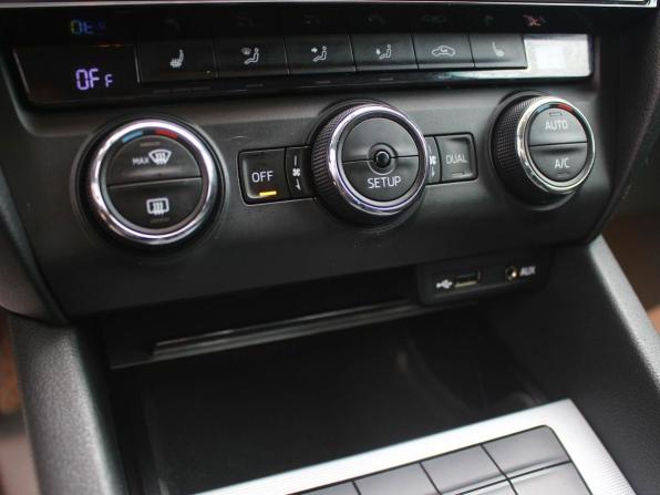 Skoda Octavia III (A7) с пробегом 2014 года, цена 1 247 000 рублей, 214000 км, лифтбек, Автокод Объявления
