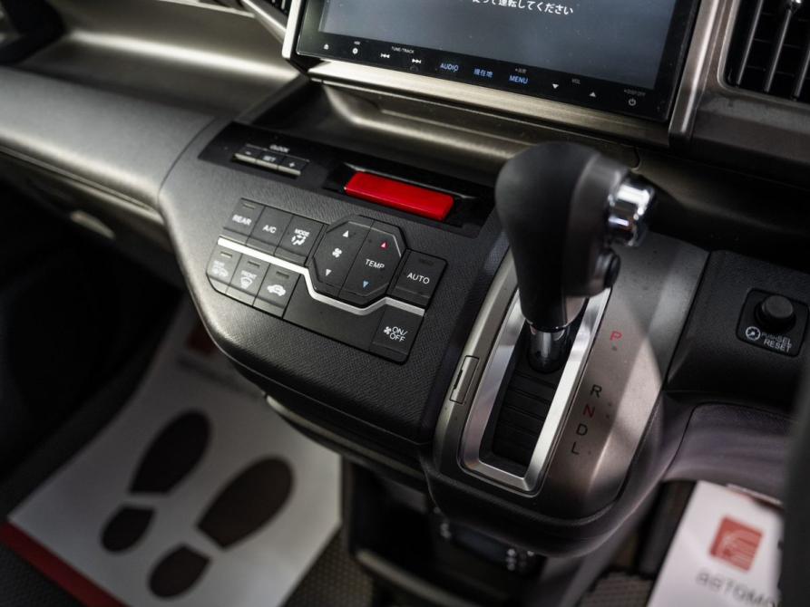 Honda Stepwgn IV Рестайлинг Иркутск  - изображение 16