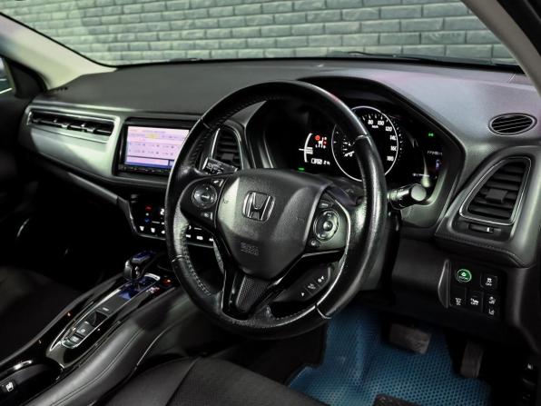 Honda Vezel I с пробегом 2016 года, цена 1 600 000 рублей, 124628 км, внедорожник, Автокод Объявления