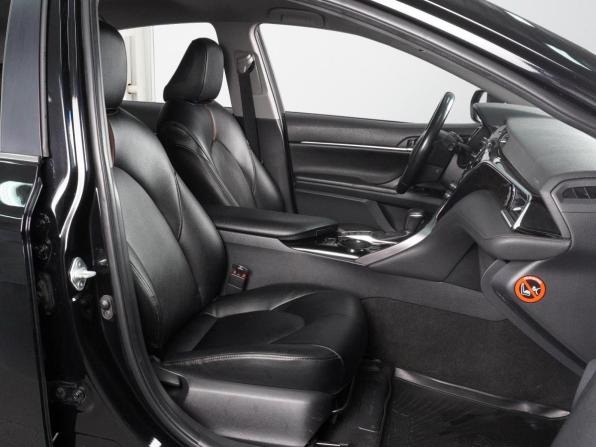 Toyota Camry VIII (XV70) с пробегом 2019 года, цена 2 645 000 рублей, 161732 км, седан, Автокод Объявления