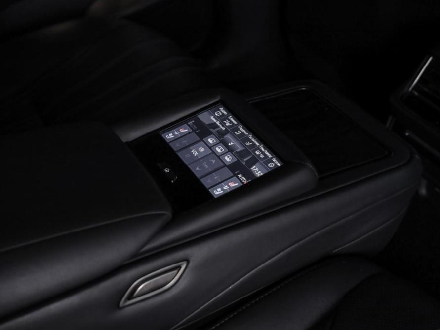 Lexus LS V Рестайлинг Санкт-Петербург  - изображение 34