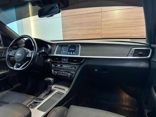 Kia Optima IV Рестайлинг с пробегом 2019 года, цена 2 349 000 рублей, 76012 км, седан, Автокод Объявления