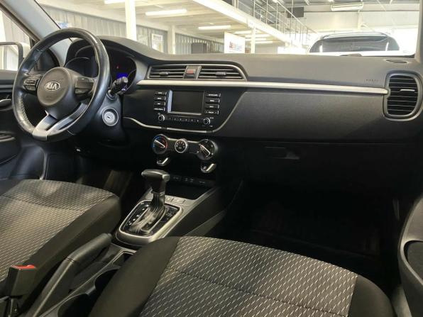 Kia Rio IV с пробегом 2018 года, цена 1 320 000 рублей, 105000 км, хэтчбек, Автокод Объявления