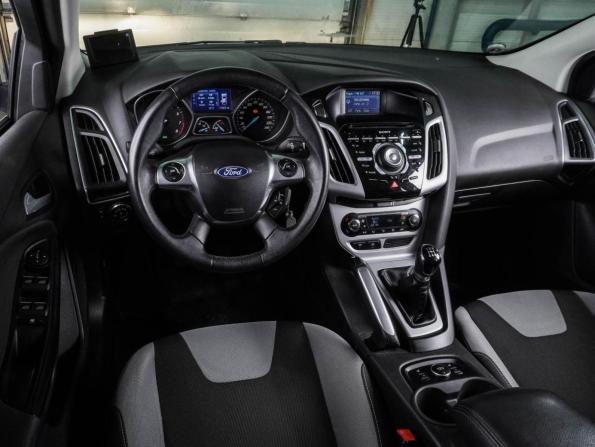 Ford Focus III с пробегом 2012 года, цена 1 110 000 рублей, 113799 км, универсал, Автокод Объявления