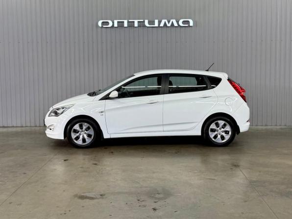 Hyundai Solaris I Рестайлинг с пробегом 2015 года, цена 1 097 000 рублей, 159676 км, хэтчбек, Автокод Объявления