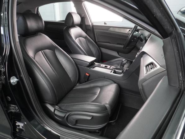 Hyundai Sonata VII (LF) Рестайлинг с пробегом 2019 года, цена 1 834 070 рублей, 110749 км, седан, Автокод Объявления