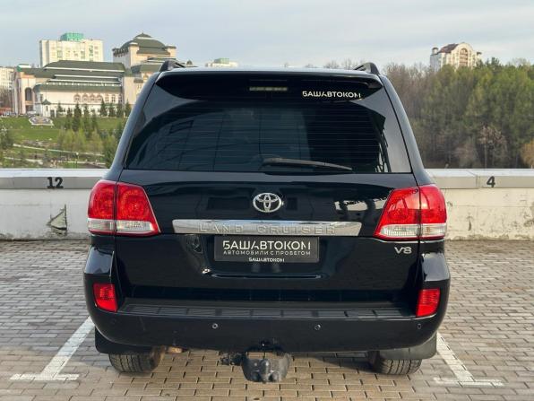 Toyota Land Cruiser 200 Series с пробегом 2009 года, цена 2 380 000 рублей, 236950 км, внедорожник, Автокод Объявления