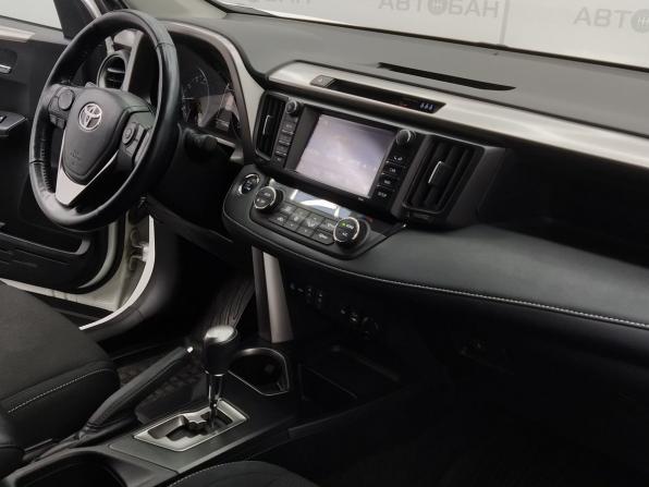 Toyota RAV4 IV (XA40) Рестайлинг с пробегом 2018 года, цена 2 600 000 рублей, 71000 км, внедорожник, Автокод Объявления
