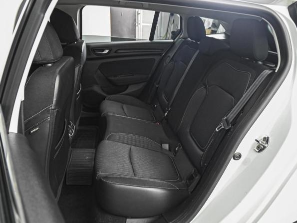 Renault Megane IV с пробегом 2018 года, цена 1 170 000 рублей, 280517 км, универсал, Автокод Объявления