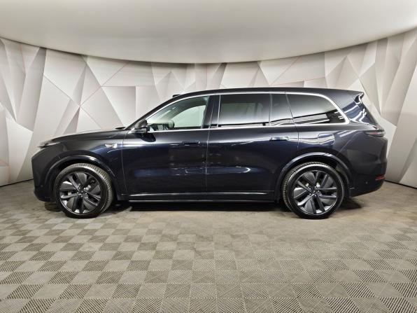 Li Auto (Lixiang) L9 I Рестайлинг с пробегом 2025 года, цена 8 211 000 рублей, 24555 км, внедорожник, Автокод Объявления