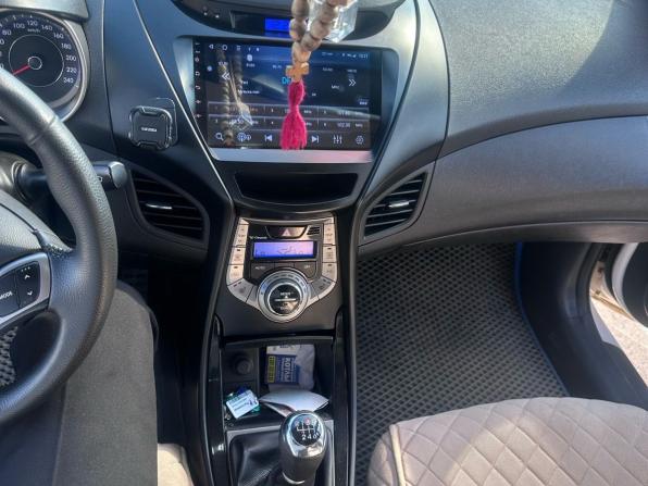 Hyundai Elantra V (MD) с пробегом 2013 года, цена 900 000 рублей, 155723 км, седан, Автокод Объявления