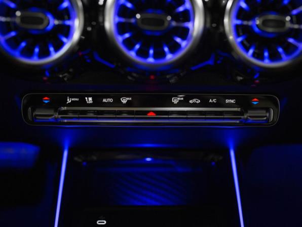 Новый Mercedes-Benz GLB I (X247) Рестайлинг 2025 года, цена 7 670 000 рублей, внедорожник, Автокод Объявления