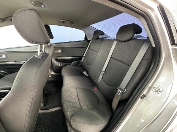 Kia Rio III Рестайлинг с пробегом 2015 года, цена 1 110 000 рублей, 48000 км, седан, Автокод Объявления