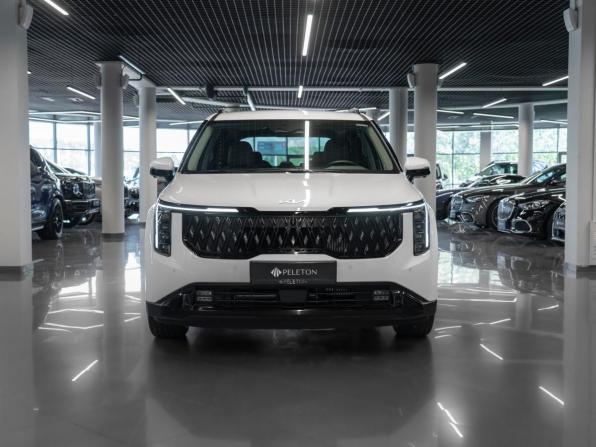 Kia Carnival IV Рестайлинг с пробегом 2025 года, цена 5 700 000 рублей, 9950 км, минивэн, Автокод Объявления