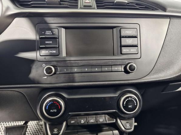 Kia Rio IV Рестайлинг с пробегом 2020 года, цена 1 525 000 рублей, 120000 км, хэтчбек, Автокод Объявления