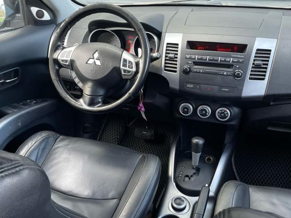 Mitsubishi Outlander II с пробегом 2008 года, цена 890 000 рублей, 230000 км, внедорожник, Автокод Объявления