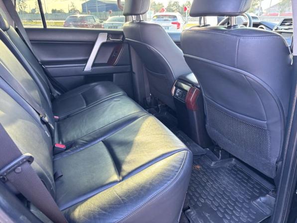 Toyota Land Cruiser Prado 150 Series Рестайлинг 1 с пробегом 2015 года, цена 3 900 000 рублей, 177285 км, внедорожник, Автокод Объявления
