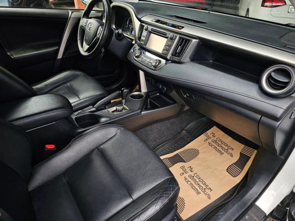 Toyota RAV4 IV (XA40) с пробегом 2013 года, цена 1 975 000 рублей, 127880 км, внедорожник, Автокод Объявления