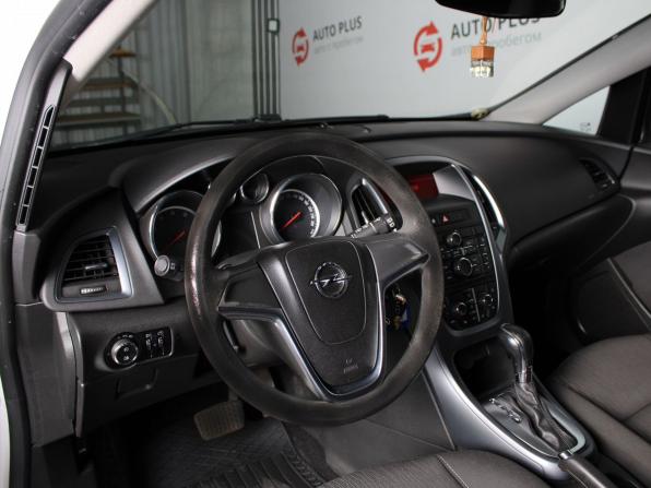 Opel Astra J Рестайлинг с пробегом 2013 года, цена 700 000 рублей, 230663 км, универсал, Автокод Объявления