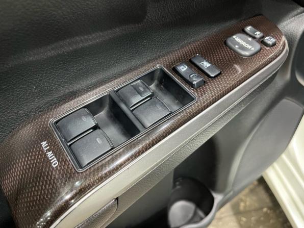 Toyota Camry VII (XV50) Рестайлинг с пробегом 2016 года, цена 1 844 000 рублей, 125777 км, седан, Автокод Объявления