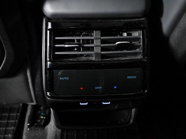 Geely Monjaro I с пробегом 2023 года, цена 3 585 000 рублей, 17738 км, внедорожник, Автокод Объявления