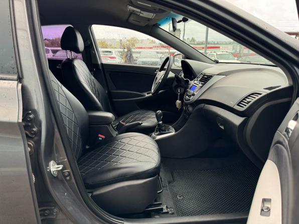 Hyundai Solaris I с пробегом 2014 года, цена 690 000 рублей, 173778 км, седан, Автокод Объявления