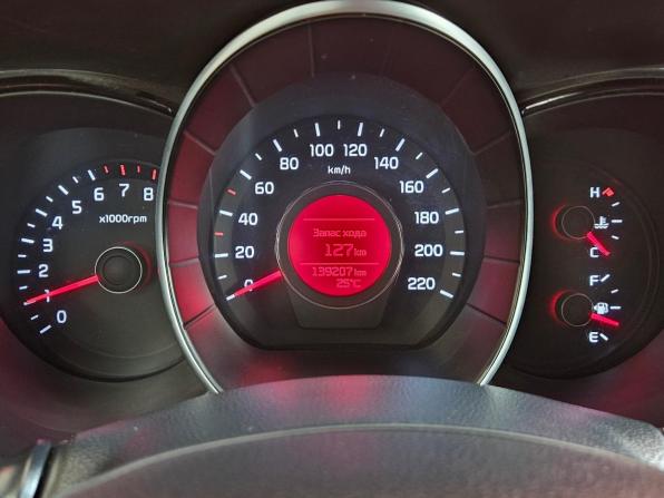 Kia Rio III Рестайлинг с пробегом 2015 года, цена 1 100 000 рублей, 139207 км, седан, Автокод Объявления