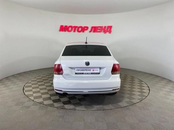 Volkswagen Polo V Рестайлинг с пробегом 2017 года, цена 831 000 рублей, 141900 км, седан, Автокод Объявления