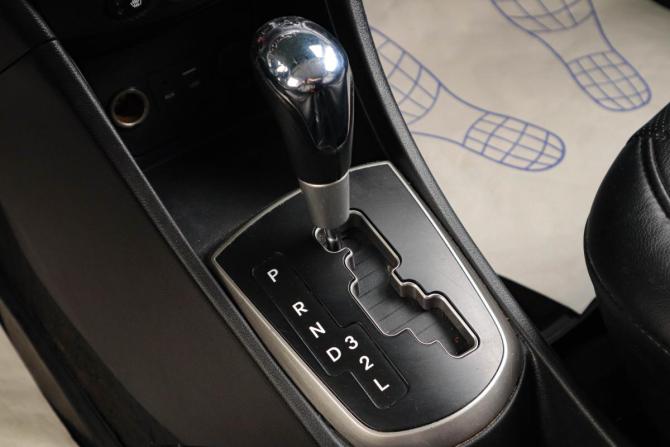 Hyundai Solaris I Рестайлинг с пробегом 2015 года, цена 899 000 рублей, 205000 км, седан, Автокод Объявления