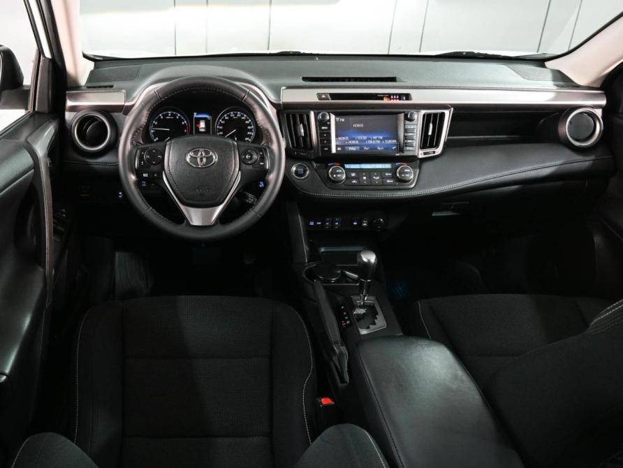 Toyota RAV4 IV (XA40) Рестайлинг Ростов-на-Дону  - изображение 6