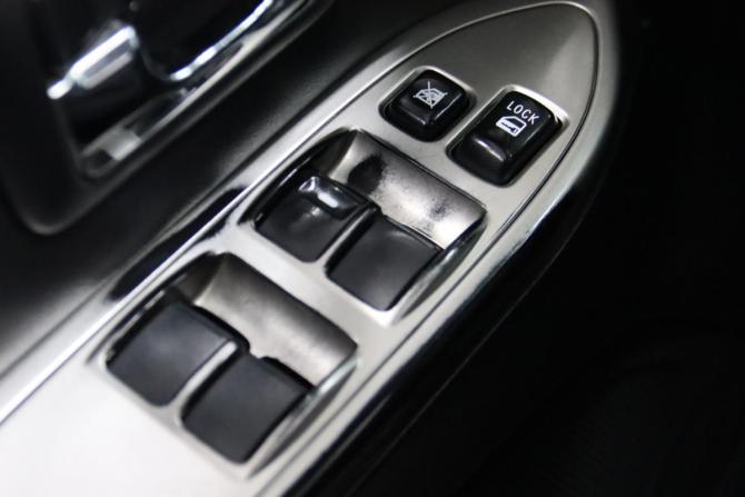Mitsubishi Pajero IV Рестайлинг 1 с пробегом 2012 года, цена 1 895 170 рублей, 255147 км, внедорожник, Автокод Объявления
