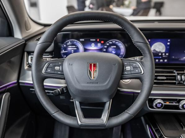 Hongqi HS5 I Рестайлинг с пробегом 2025 года, цена 4 360 000 рублей, 5 км, внедорожник, Автокод Объявления