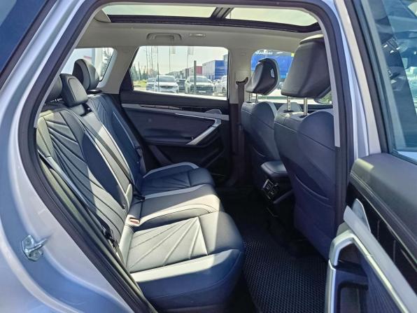 Geely Atlas II с пробегом 2023 года, цена 2 310 000 рублей, 45892 км, внедорожник, Автокод Объявления