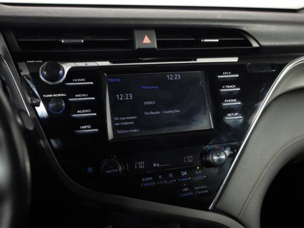 Toyota Camry VIII (XV70) с пробегом 2019 года, цена 2 549 000 рублей, 63690 км, седан, Автокод Объявления