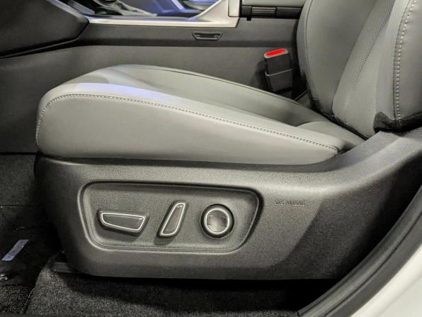 Toyota RAV4 VI (XA60) с пробегом 2025 года, цена 4 430 500 рублей, 10 км, внедорожник, Автокод Объявления