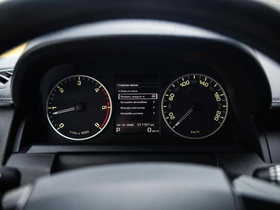 Land Rover Discovery IV Рестайлинг Санкт-Петербург  - изображение 16