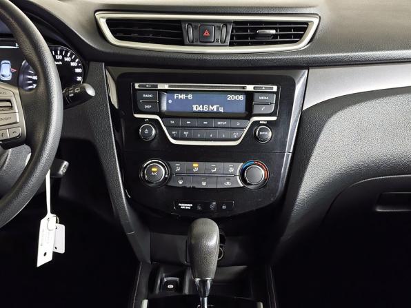 Nissan Qashqai II с пробегом 2017 года, цена 1 349 000 рублей, 152676 км, внедорожник, Автокод Объявления